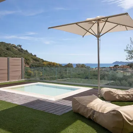Aura Holiday home *