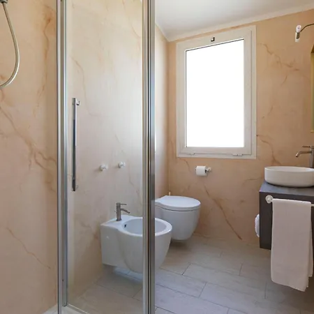 Aura קוסטה ריי