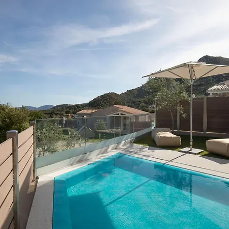 Aura Holiday home *
